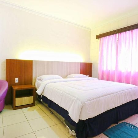 Lee Garden Hotel Medan Zewnętrze zdjęcie