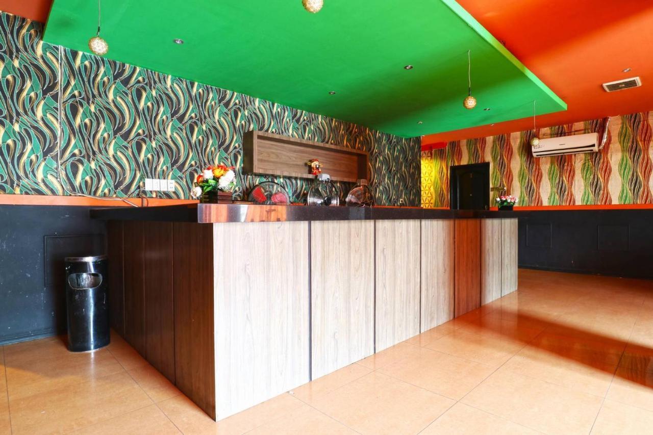 Lee Garden Hotel Medan Zewnętrze zdjęcie